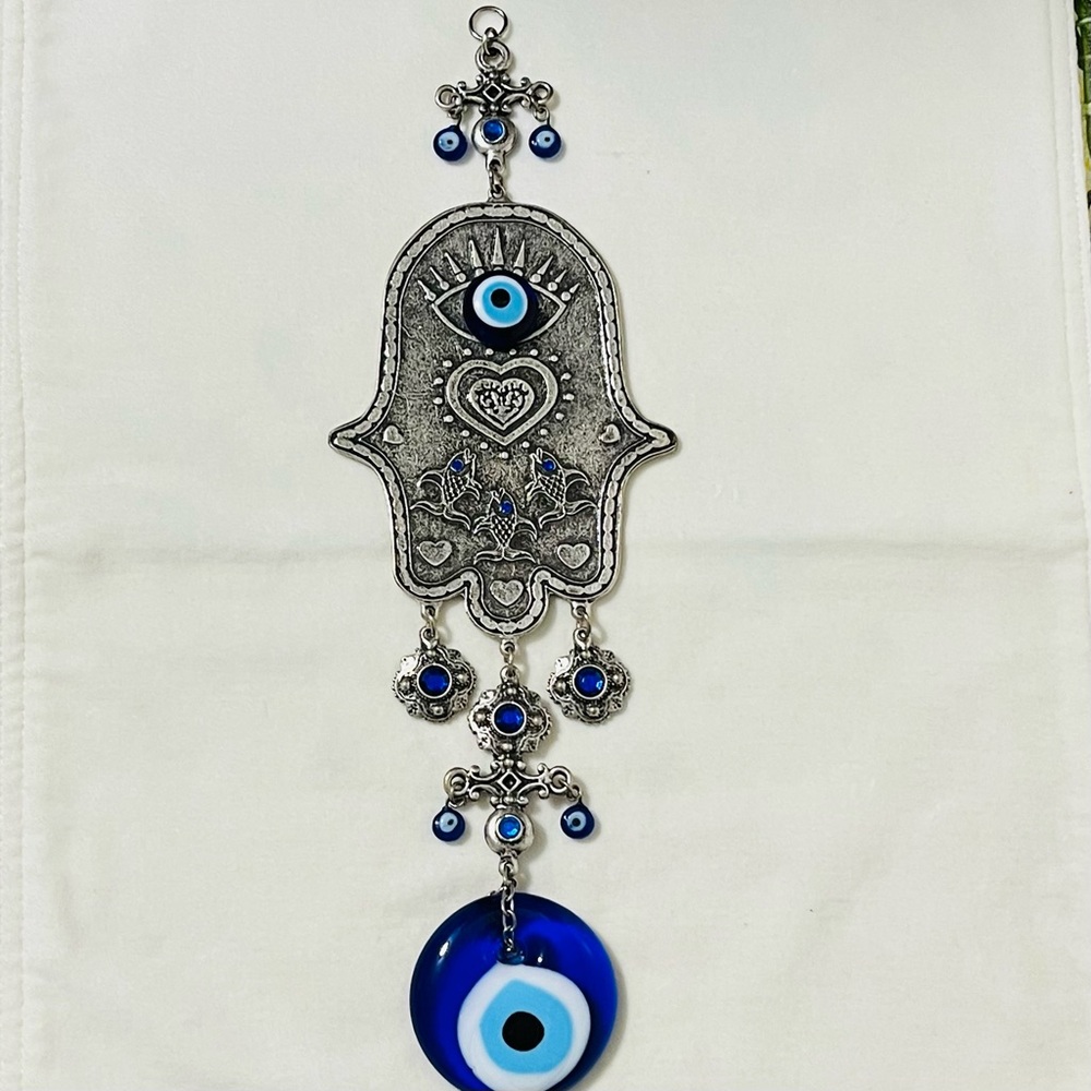 NWOT Silver and Blue Hamsa Wall Hanging